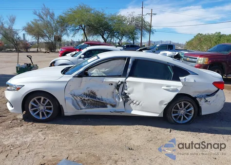 2021 Honda Accord Lx z USA, uszkodzony, nr VIN 1HGCV1F10MA015846